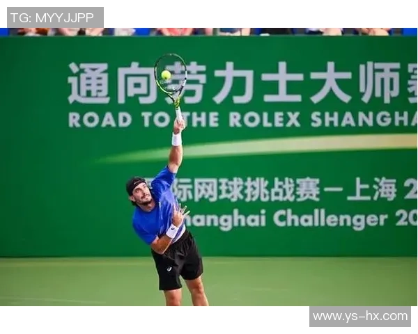 上海网球队实力揭秘：网球巨献背后的训练与团队精神