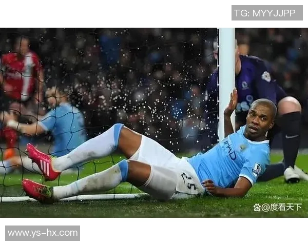 1米7的足球明星如何在绿茵场上展现非凡才华与魅力 1米7的足球明星如何在绿茵场上展现非凡才华与魅力